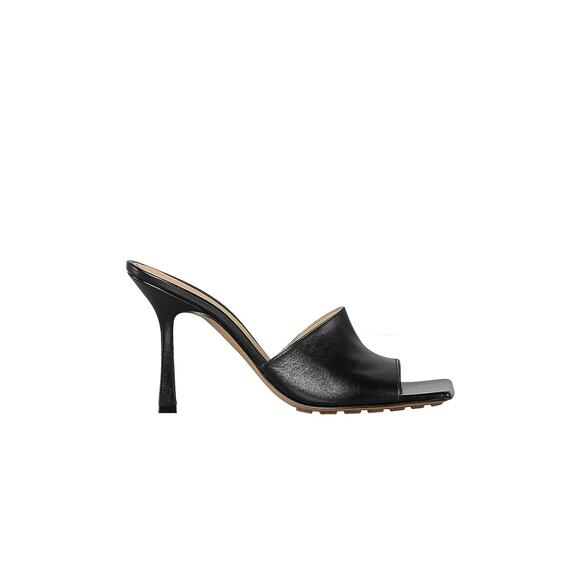 Bottega Veneta Shoes - Bottega Veneta Black Leather Square-Toe Mule Heels